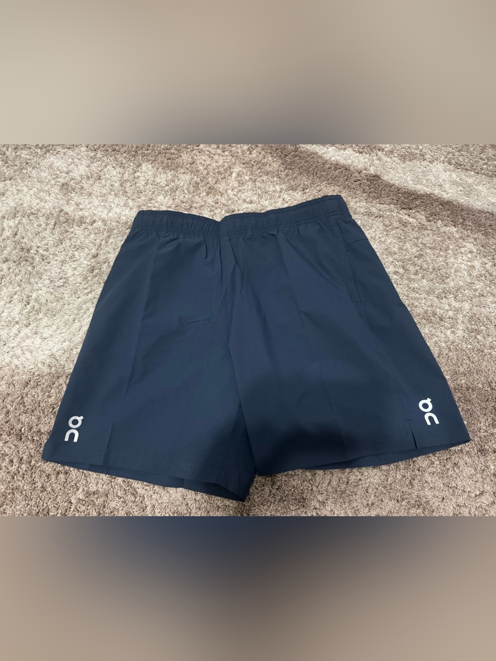 On clouds 7" Core Shorts